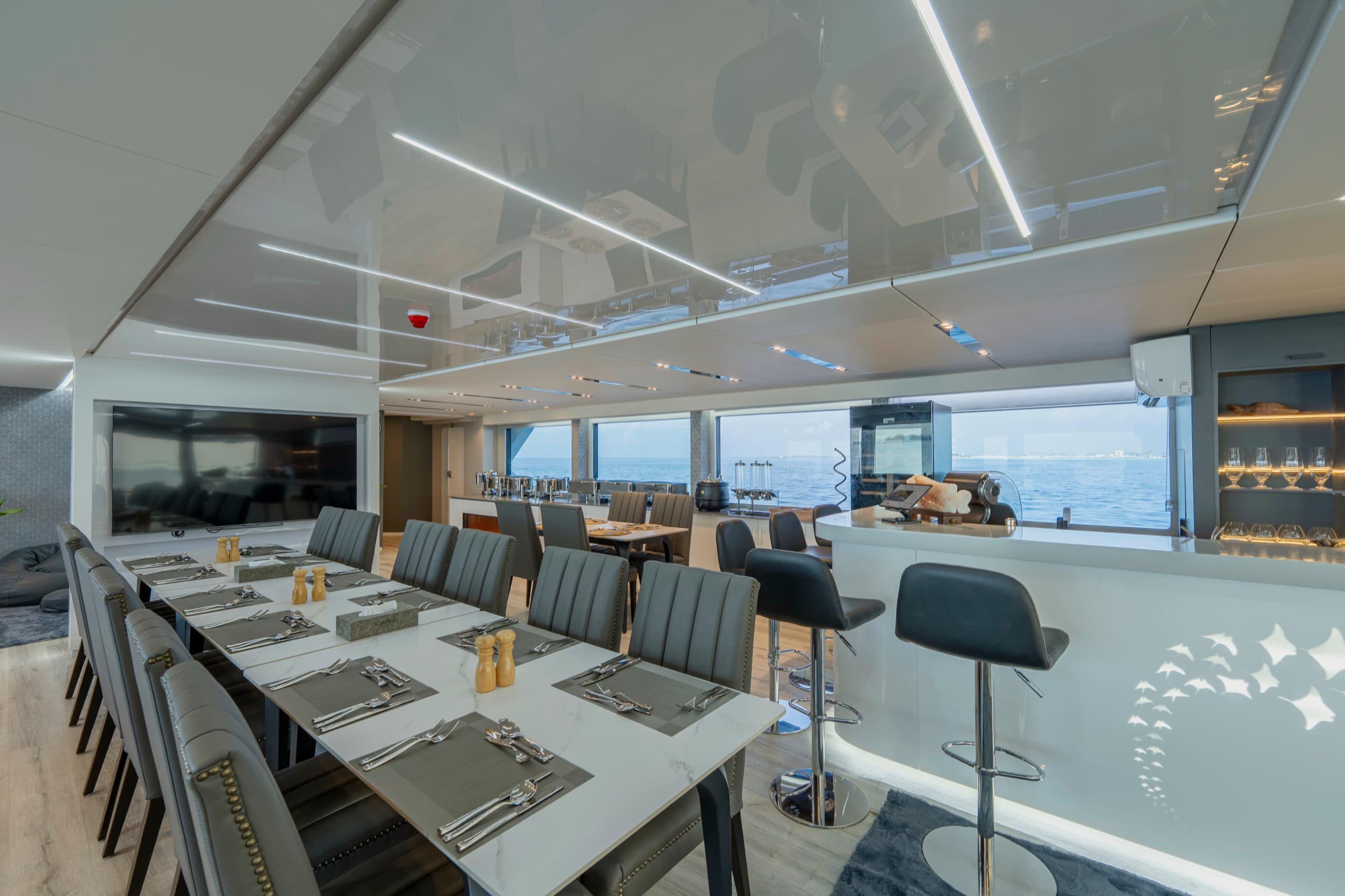 Main salon and indoor dining
